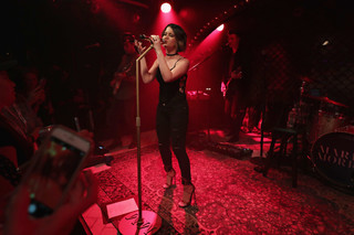 Maren Morris feet photo thumbnail