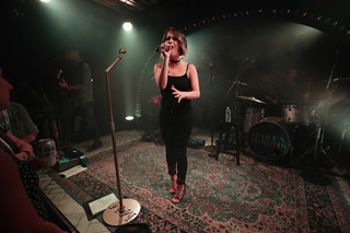 Maren Morris feet photo thumbnail