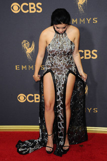 Ariel Winter feet photo thumbnail