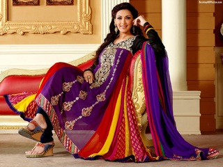 Sonali Bendre feet photo thumbnail