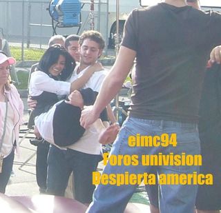 Maite Perroni feet photo thumbnail