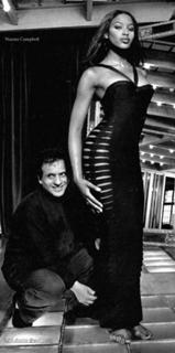 Naomi Campbell feet photo thumbnail