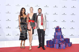 Karlie Kloss feet photo thumbnail