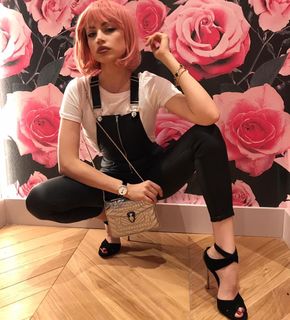 Xenia Tchoumitcheva feet photo thumbnail