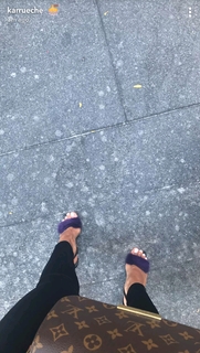 Karrueche Tran feet photo thumbnail