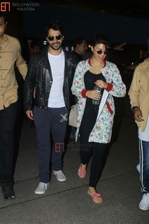 Jacqueline Fernandez feet photo thumbnail