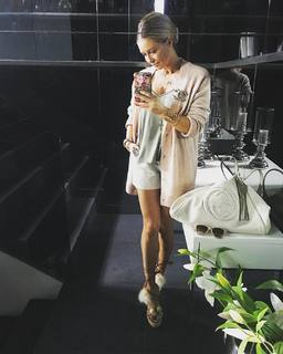 Malgorzata Rozenek feet photo thumbnail