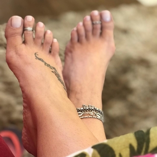Karin Klemp feet photo thumbnail