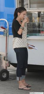 Jessica Lowndes feet photo thumbnail