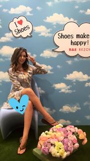 Imane Pokimane Anys feet photo thumbnail