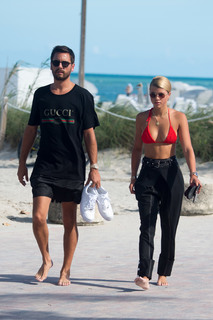 Sofia Richie feet photo thumbnail