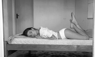 Isis Valverde feet photo thumbnail