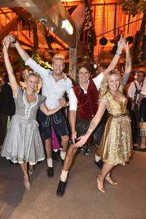 Nova Meierhenrich feet photo thumbnail