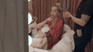 Lady Gaga feet photo thumbnail