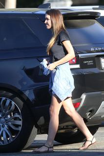 Audrina Patridge feet photo thumbnail