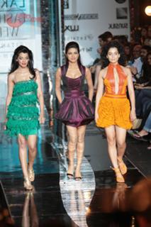 Priyanka Chopra Jonas feet photo thumbnail
