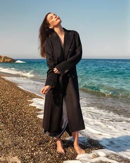 Liv Tyler feet photo thumbnail