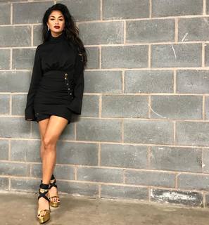 Nicole Scherzinger feet photo thumbnail