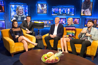 Demi Lovato feet photo thumbnail