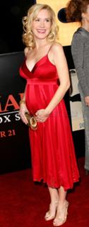 Angela Kinsey feet photo thumbnail