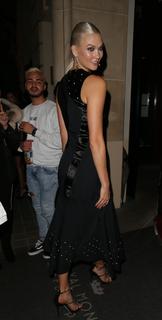 Karlie Kloss feet photo thumbnail