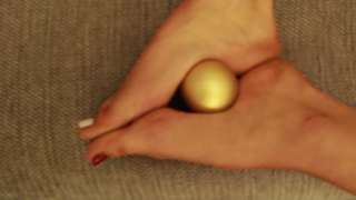 Emma Lovett feet photo thumbnail
