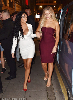 Chloe Ferry feet photo thumbnail