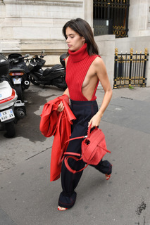 Sara Sampaio feet photo thumbnail