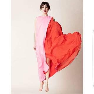 Blanca Suárez feet photo thumbnail