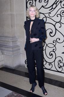 Cate Blanchett feet photo thumbnail