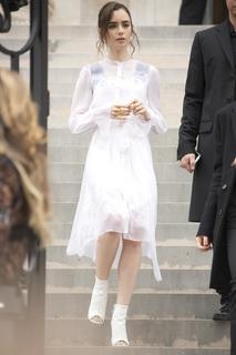 Lily Collins feet photo thumbnail