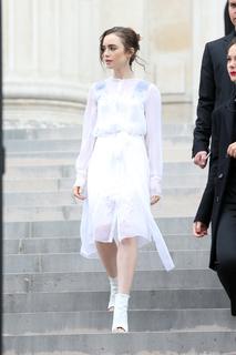 Lily Collins feet photo thumbnail