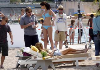 Katie Cassidy feet photo thumbnail