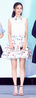 Angelababy feet photo thumbnail