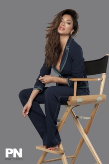 Nicole Scherzinger feet photo thumbnail