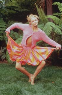Cameron Diaz feet photo thumbnail