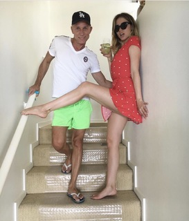 Ana de Armas feet photo thumbnail