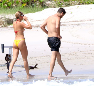 Sofia Richie feet photo thumbnail