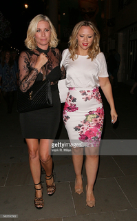 Denise Van Outen feet photo thumbnail