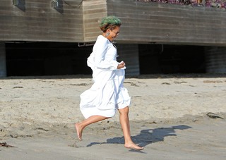 Mel B feet photo thumbnail