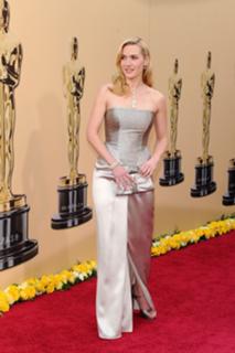Kate Winslet feet photo thumbnail