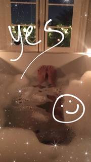 Heidi Klum feet photo thumbnail