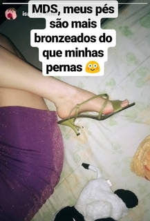Isa Pes feet photo thumbnail