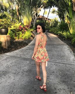 Lucy Hale feet photo thumbnail