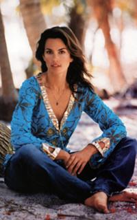 Cindy Crawford feet photo thumbnail