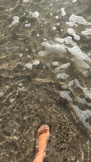 Rosario Dawson feet photo thumbnail