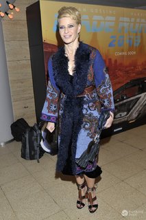 Malgorzata Kozuchowska feet photo thumbnail