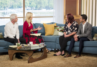 Holly Willoughby feet photo thumbnail