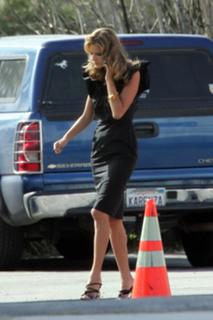 Alessandra Ambrosio feet photo thumbnail