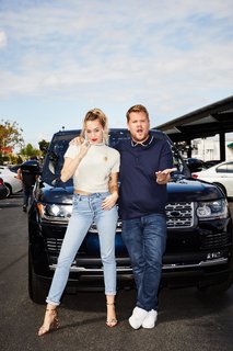 Miley Cyrus feet photo thumbnail
